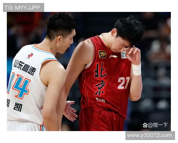 周琦受伤引发热议，球迷纷纷送上祝福